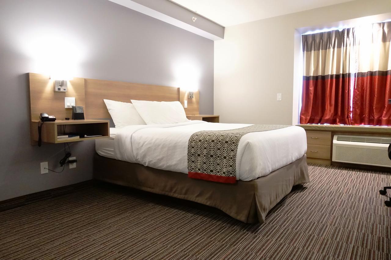 Microtel Casselman Luaran gambar